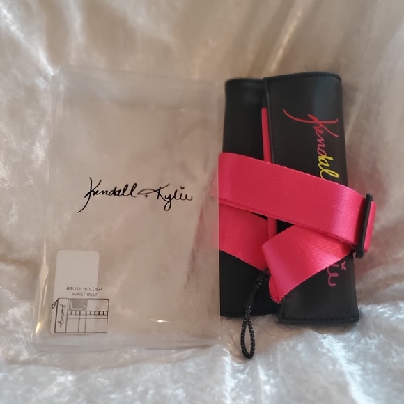 Makeup brush belt - Picture 1 of 1